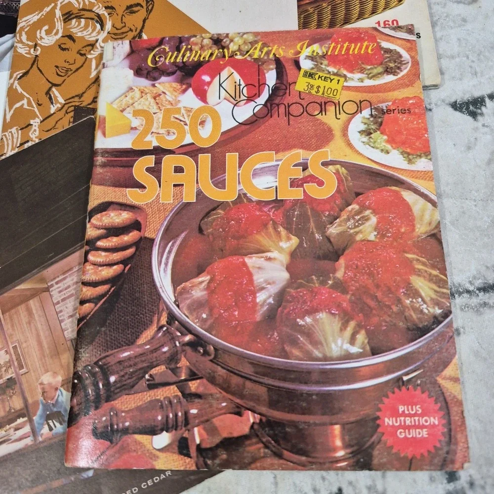 Vintage Lot of 10 Cookbooks Booklets Pamphlets‎ Recipes 50s 60s 70s MCM